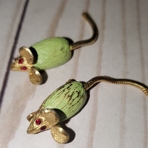 Adorable Vintage Mice Brooch Set - Picture 10 of 10